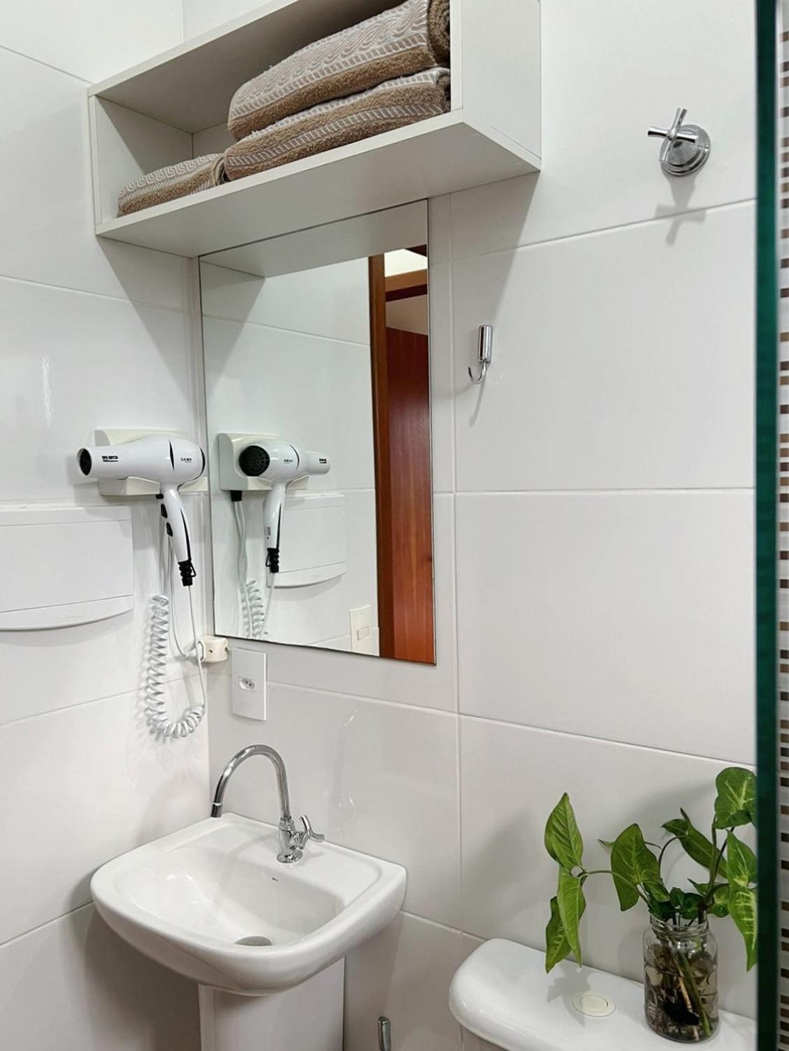Encanto Acomodacoes Lodge Guarda do Embau